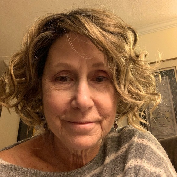 Meet your Posher, Lucie - Picture 1 of 1